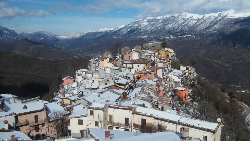 Panorama Rendinara con neve